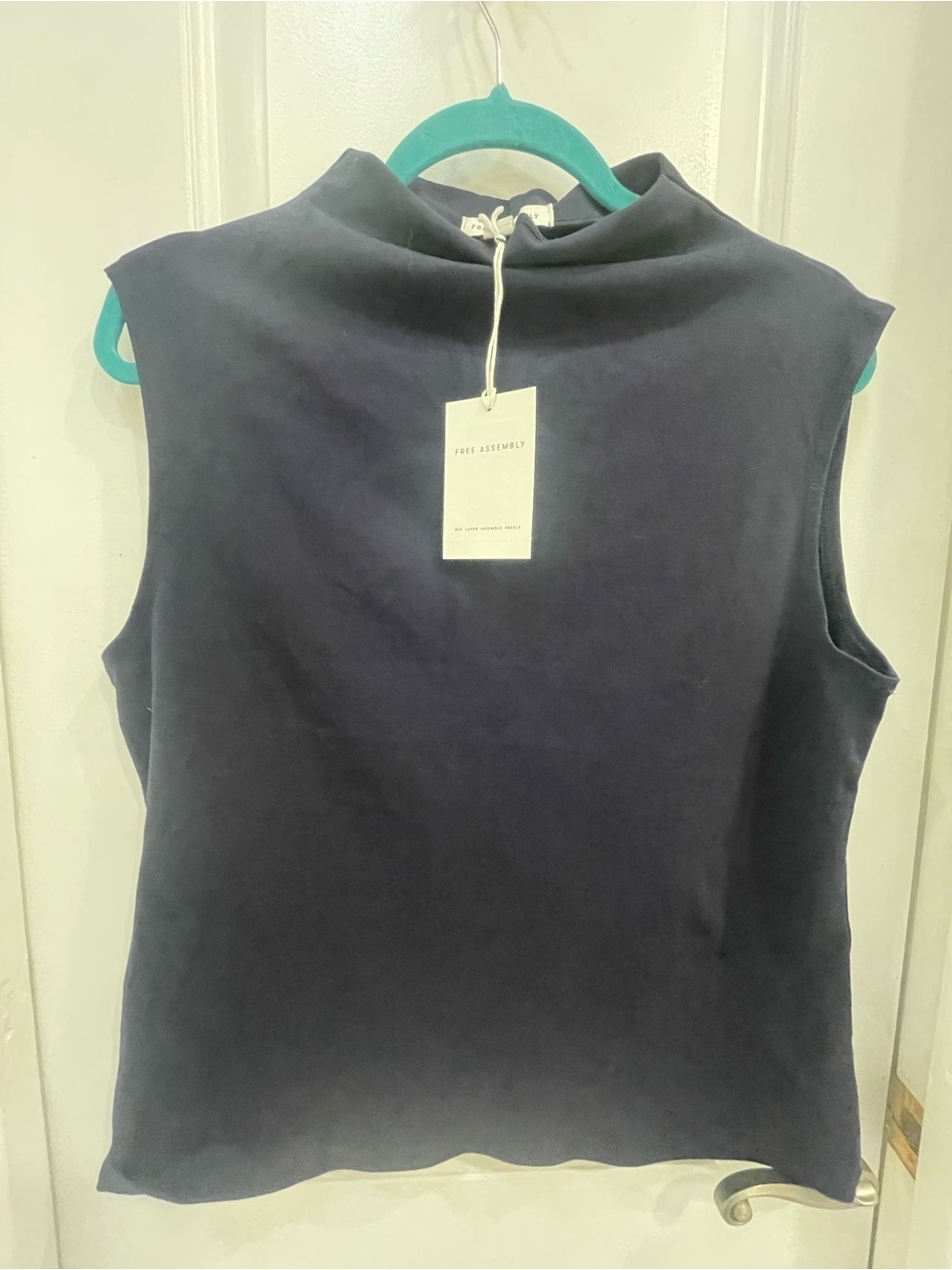 Sleeveless Mock Neck Tank Top - Navy
